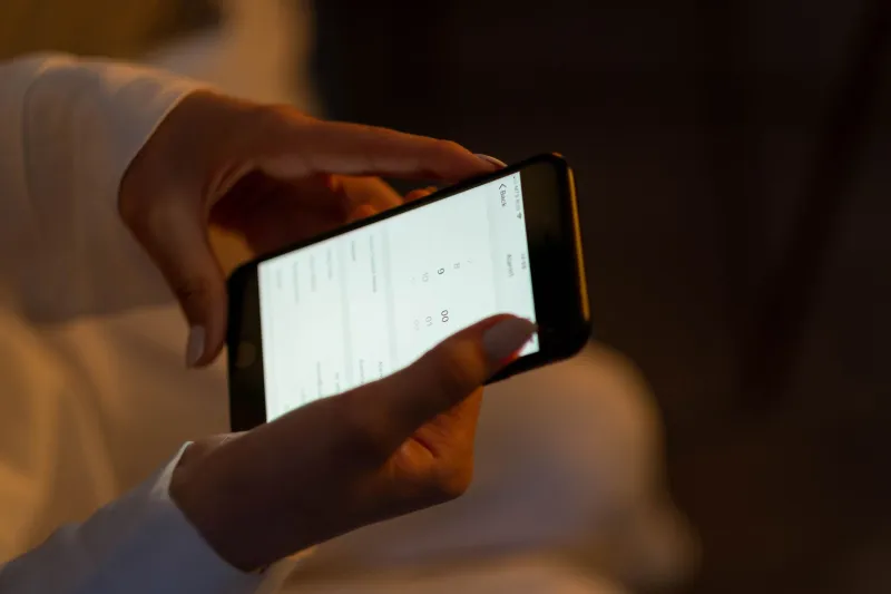 Tapped, Pinged, and Played: How Betting App Alerts Are Designed to Make You Punt on Impulse